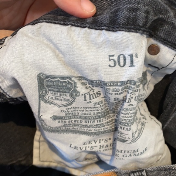 Levi's 501 Black button denim Short jeans W32 - Picture 13 of 15